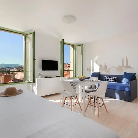 Cannes Old Town Suites Esterno foto