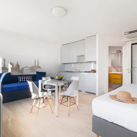 Cannes Old Town Suites Esterno foto